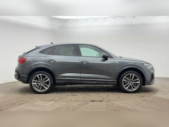 Used Audi Q3 2022 for sale - 76569627: Photo