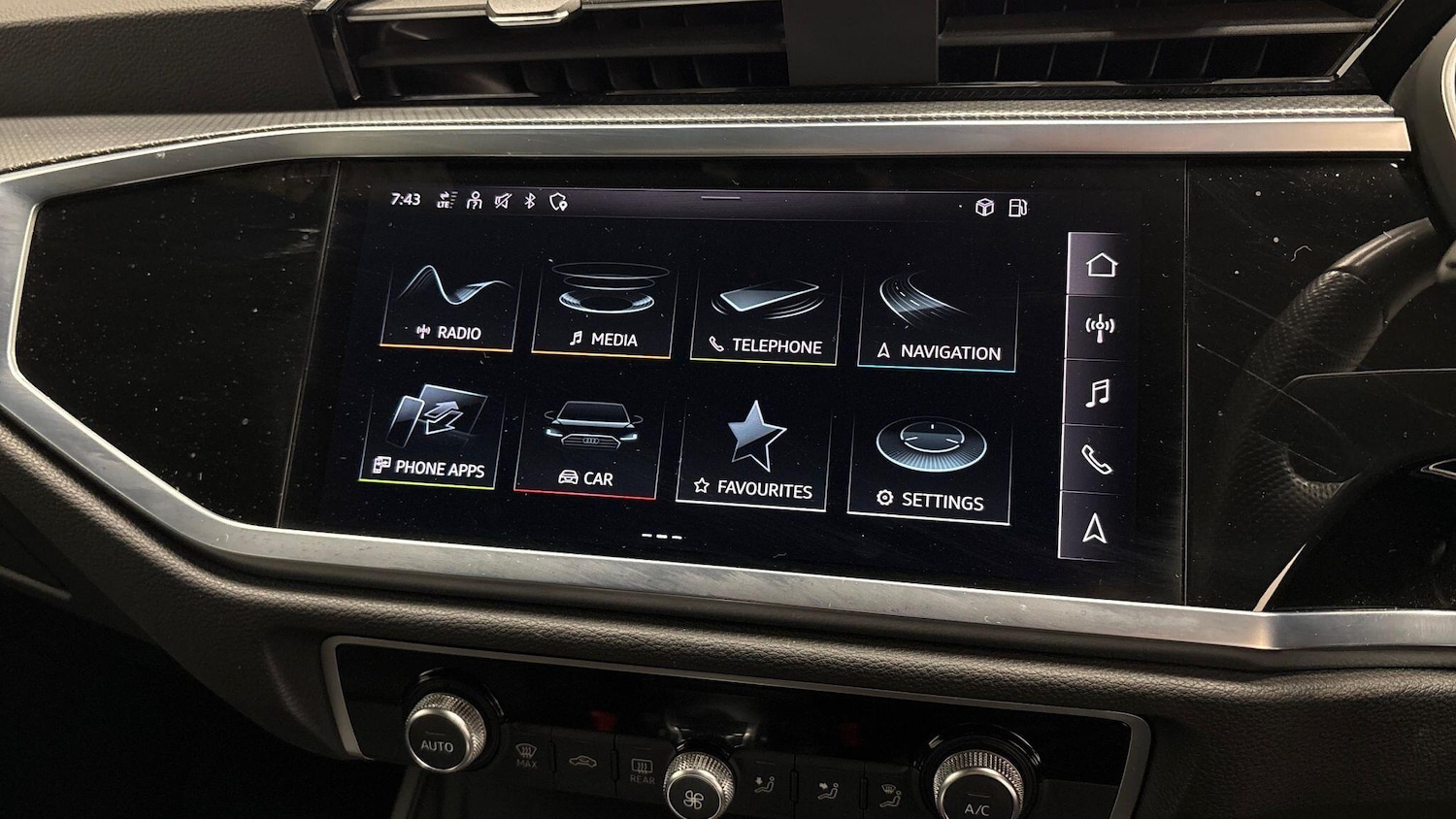 Used Audi Q3 2022 for sale - 76569627: Photo 9