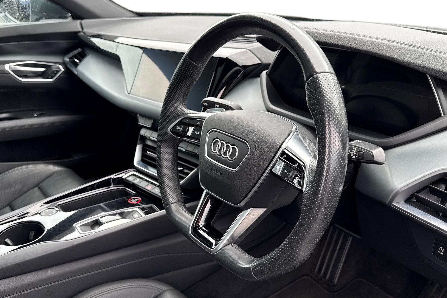 Used Audi e-tron GT 2022 for sale - 77382857: Photo 14