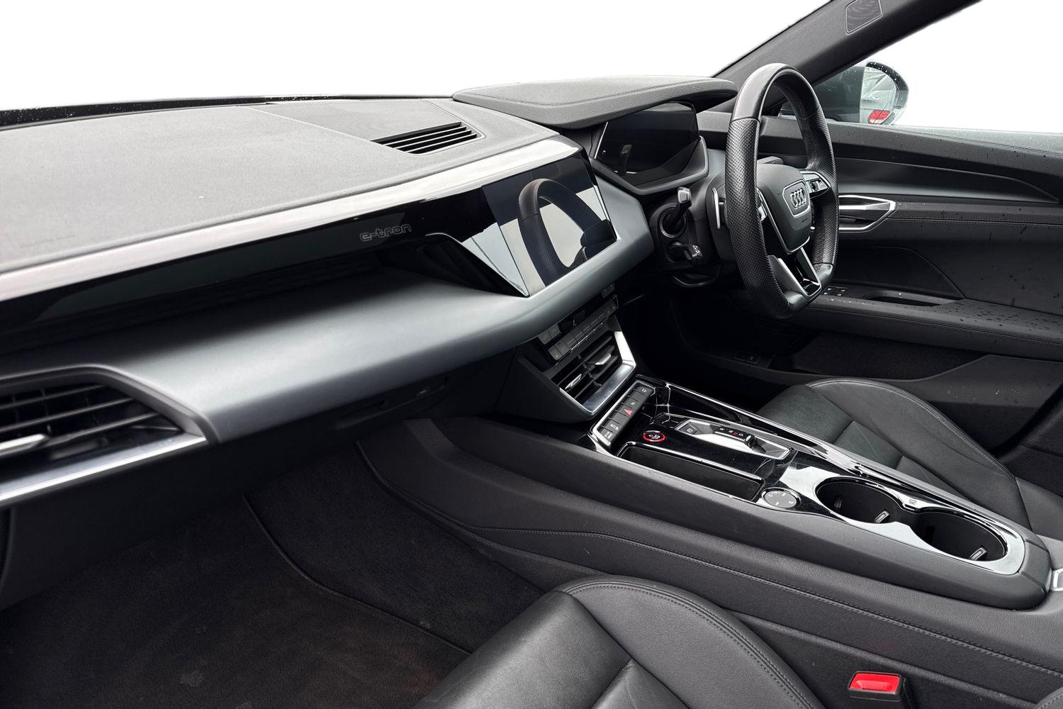 Used Audi e-tron GT 2022 for sale - 77382857: Photo 15