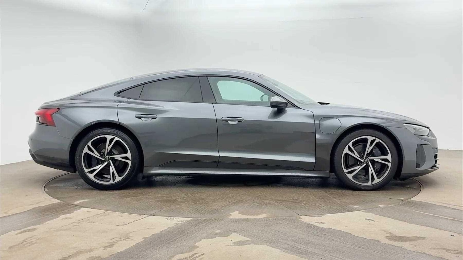 Used Audi e-tron GT 2022 for sale - 77382857: Photo 4