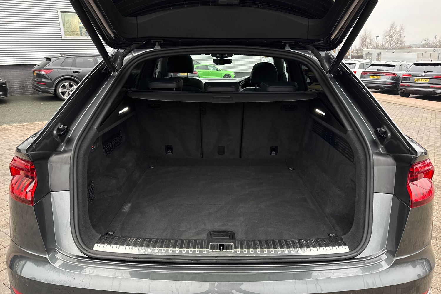 Used Audi Q8 2021 for sale - 77382402: Photo 7