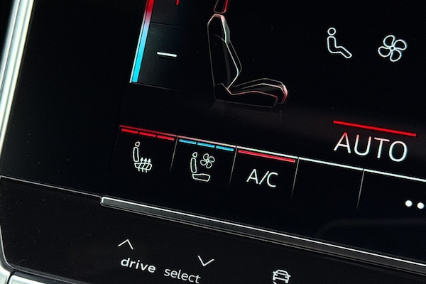Used Audi RS6 Avant 2025 for sale - 75819788: Photo 49
