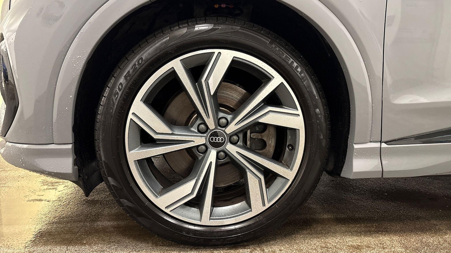 Used Audi Q4 e-tron 2023 for sale - 76379888: Photo 5
