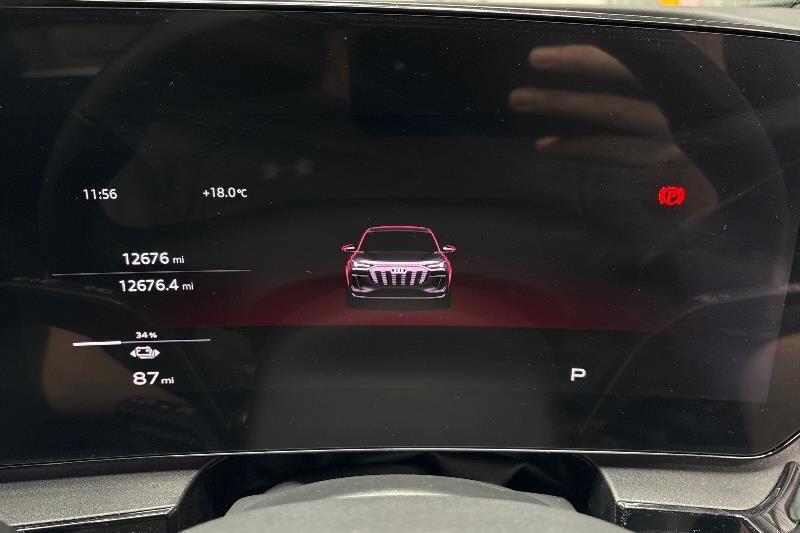 Used Audi Q6 e-tron 2024 for sale - 76171131: Photo 11