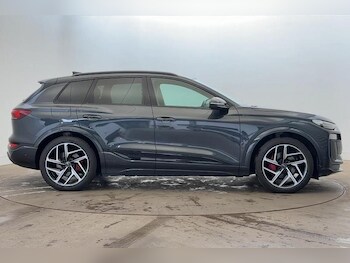 Used Audi Q6 e-tron 2024 for sale - 76171131: Photo