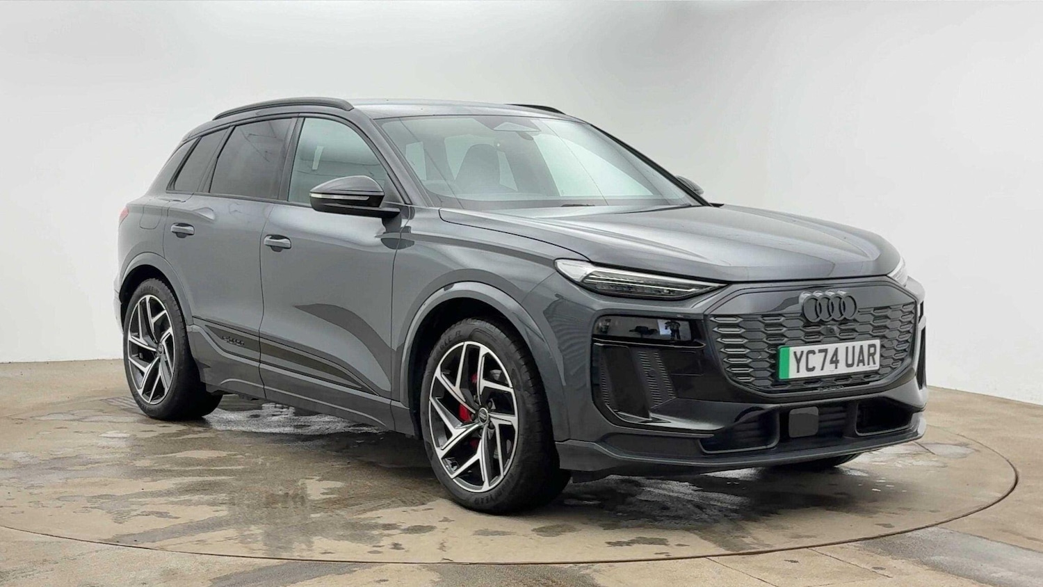 Used Audi Q6 e-tron 2024 for sale - 76353225: Photo 1