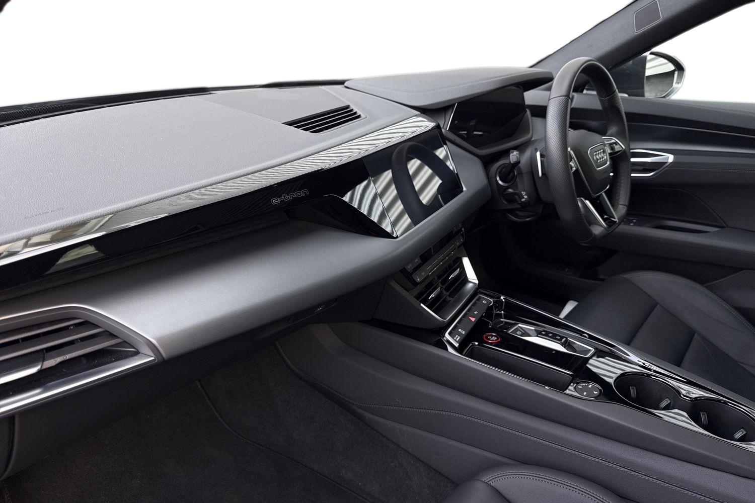 Used Audi e-tron GT 2023 for sale - 77779676: Photo 15