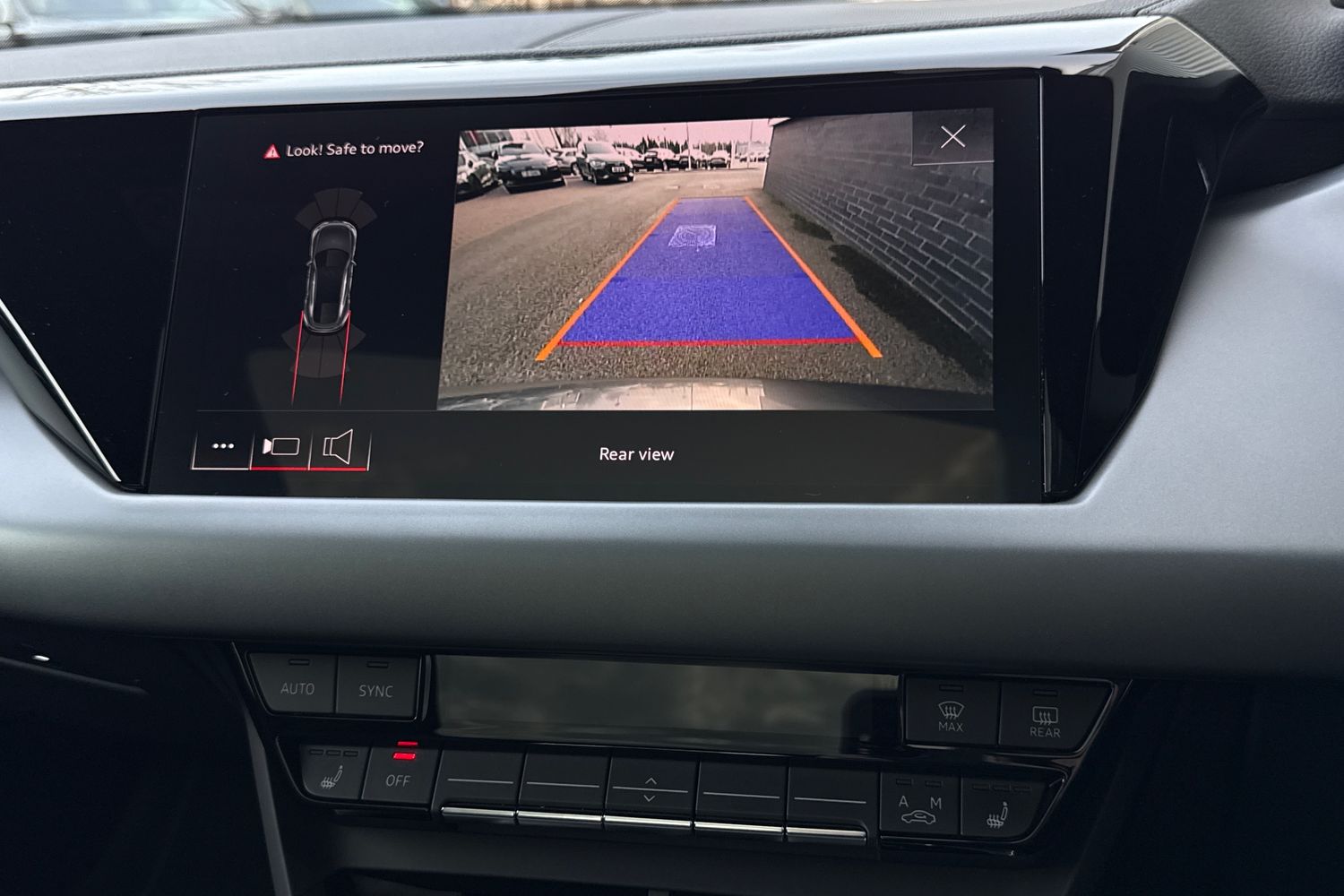 Used Audi e-tron GT 2023 for sale - 77779676: Photo 40