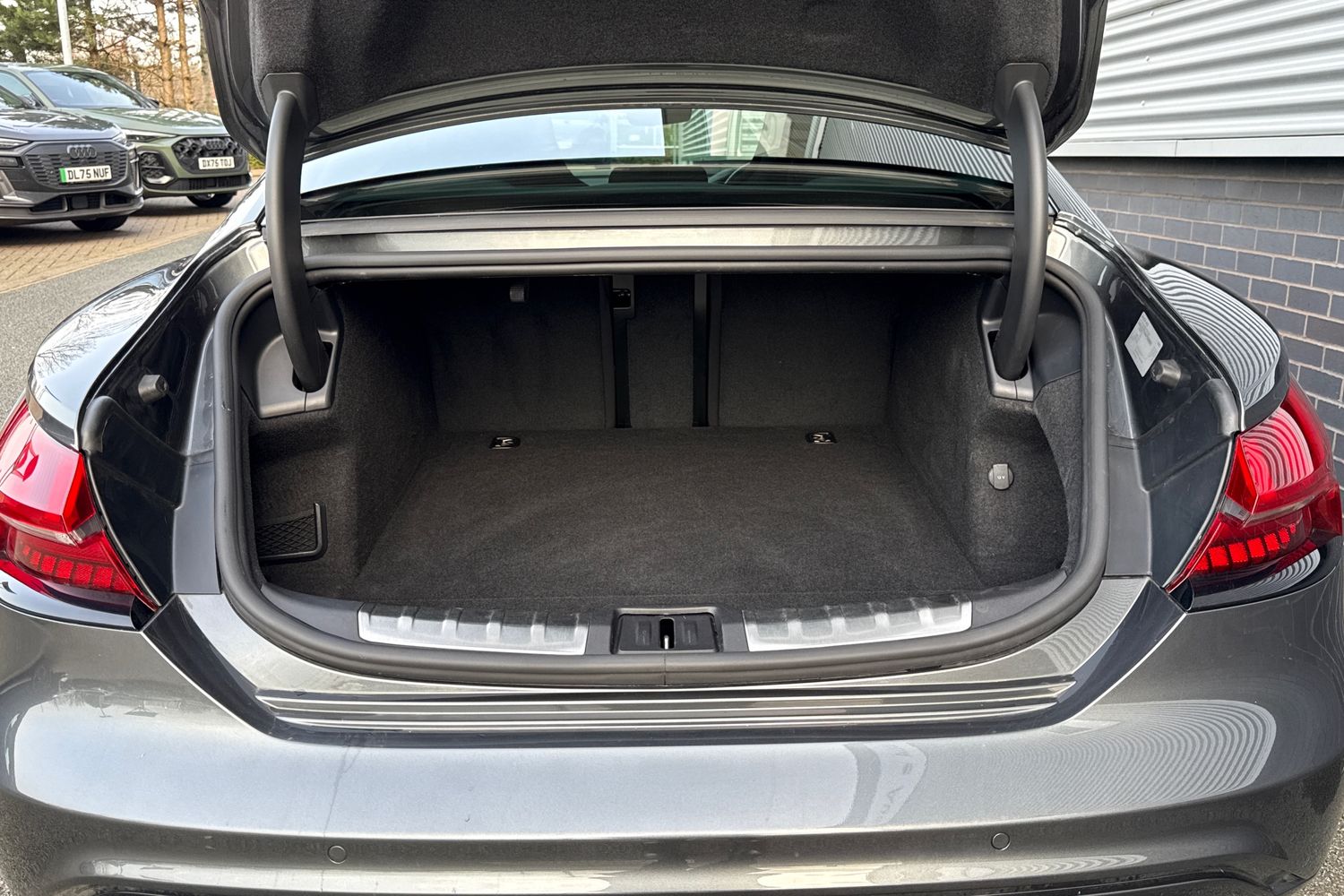 Used Audi e-tron GT 2023 for sale - 77779676: Photo 7