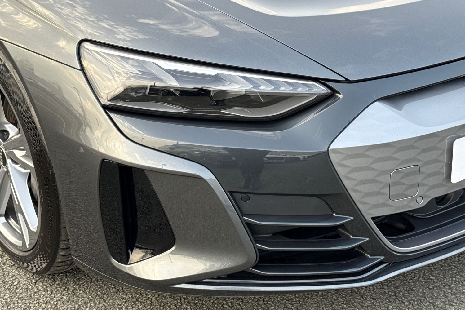 Used Audi e-tron GT 2023 for sale - 77779676: Photo 9