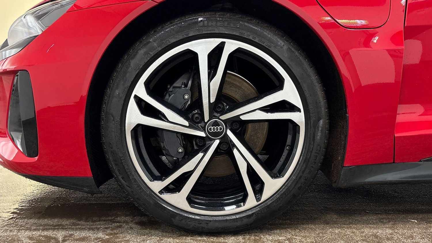 Used Audi e-tron GT 2023 for sale - 76863274: Photo 5