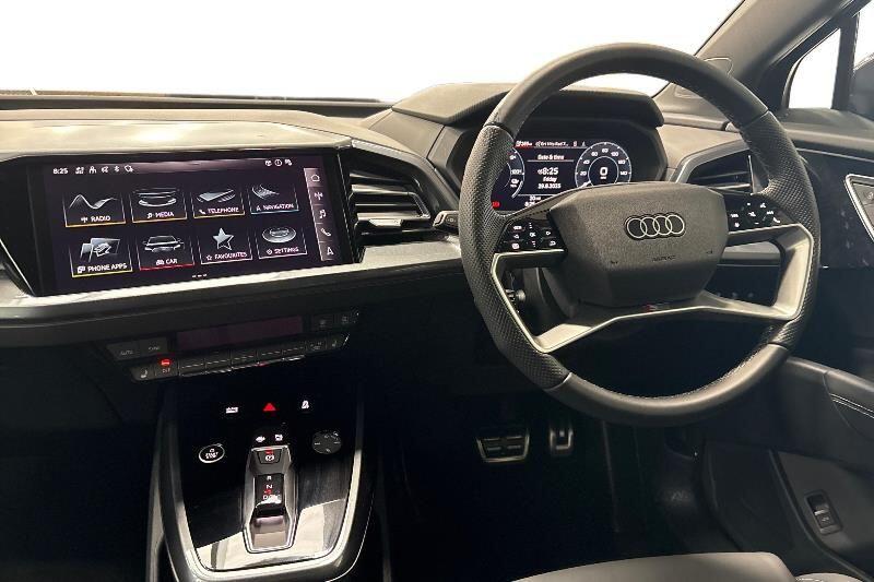 Used Audi Q4 e-tron 2024 for sale - 76353136: Photo 2