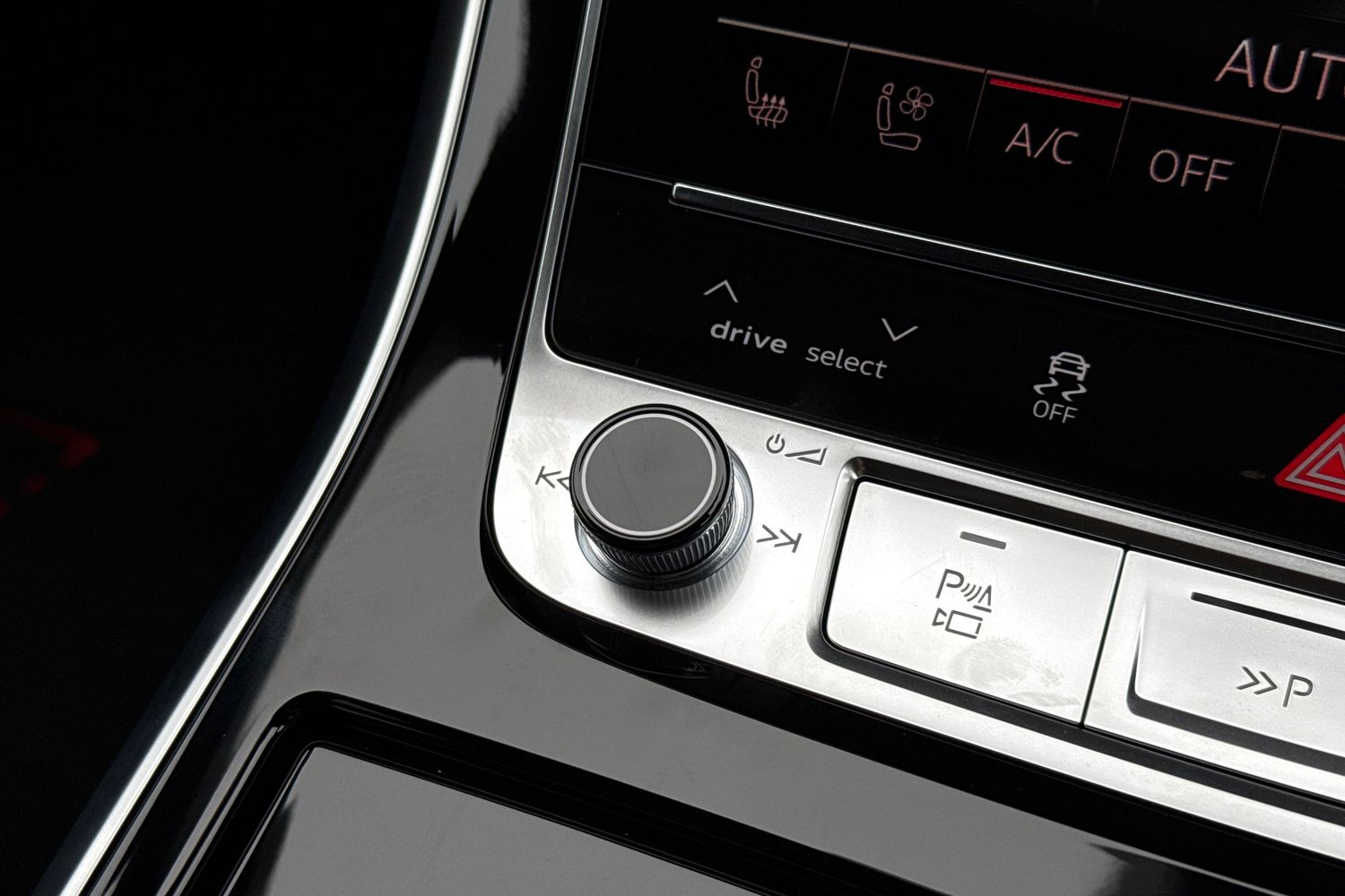 Used Audi RS Q8 2026 for sale - 77368501: Photo 44