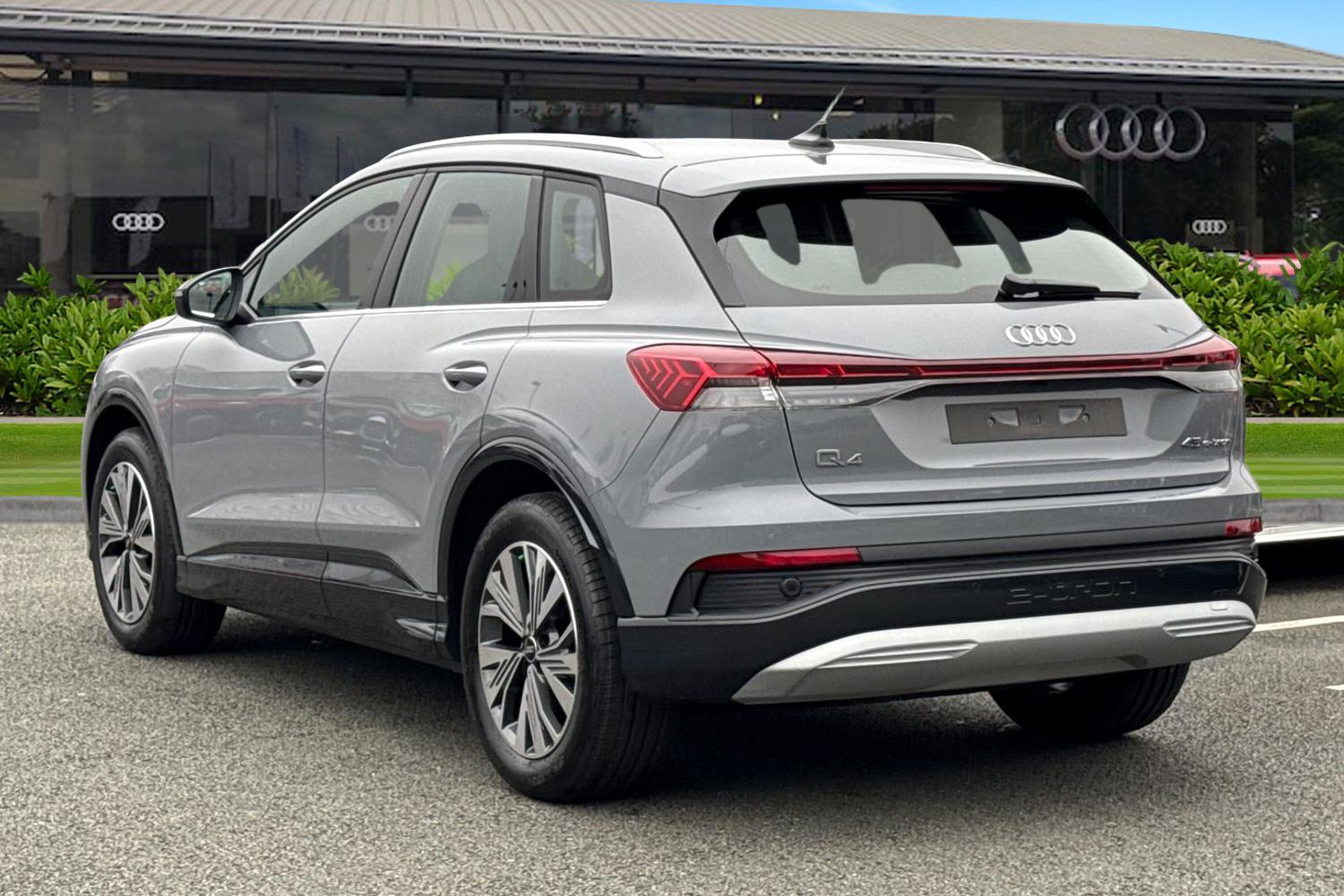 Used Audi Q4 e-tron 2026 for sale - 77368459: Photo 2