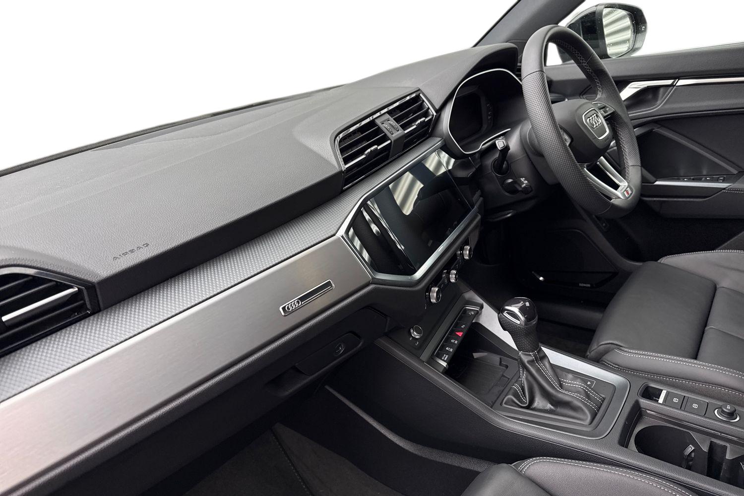 Used Audi Q3 2025 for sale - 77158967: Photo 15