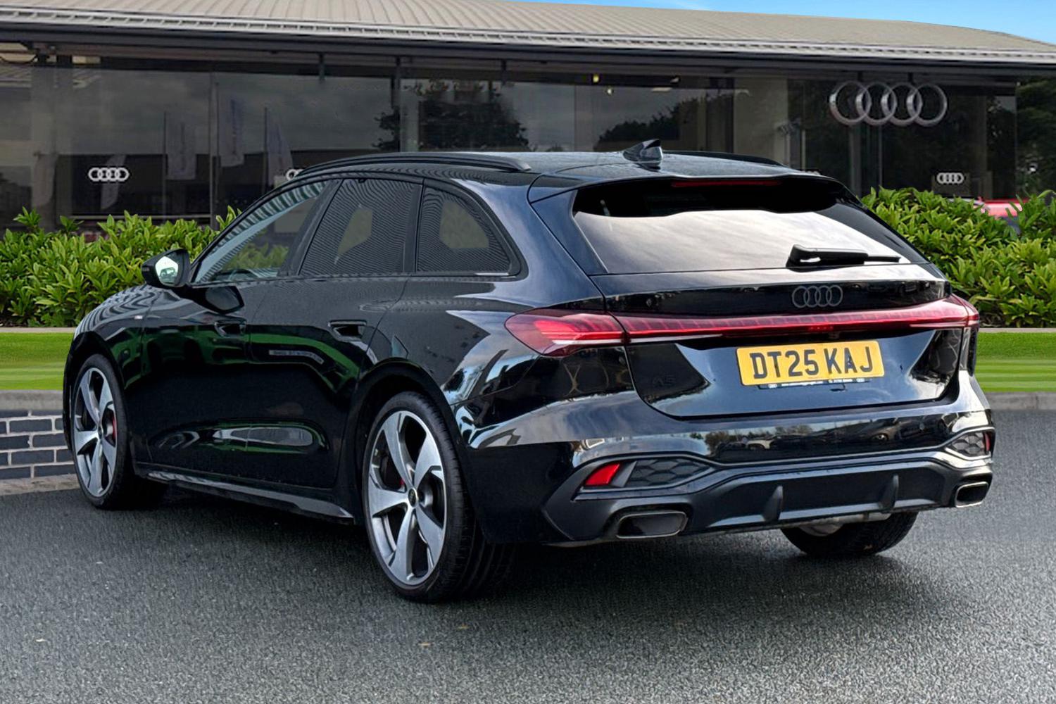 Used Audi A5 2025 for sale - 76569621: Photo 2