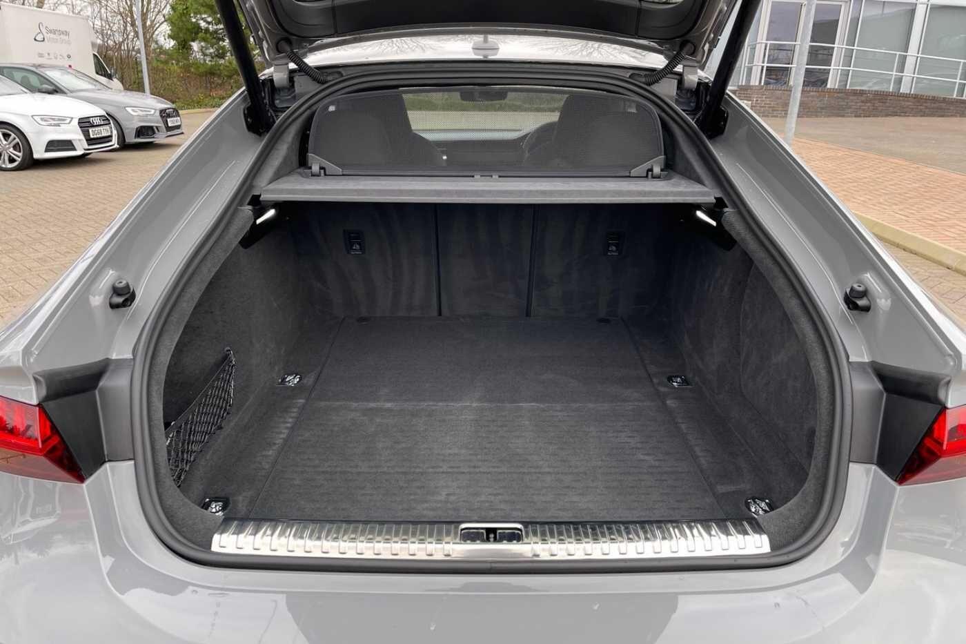 Used Audi RS7 2023 for sale - 77313050: Photo 10