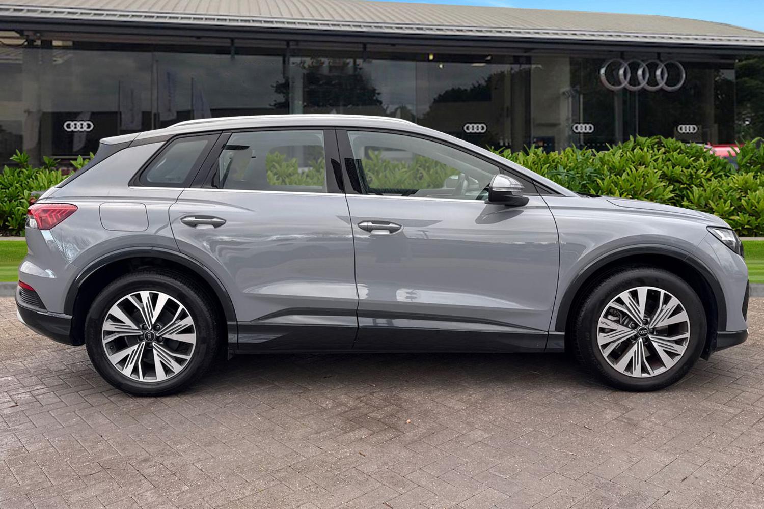 Used Audi Q4 e-tron 2024 for sale - 76916564: Photo 3