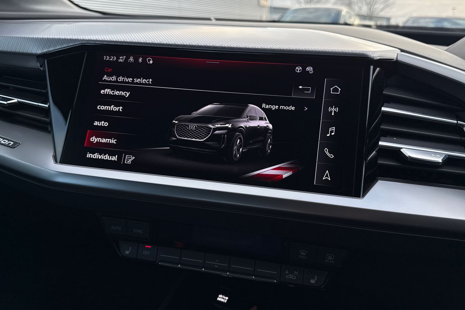 Used Audi Q4 e-tron 2024 for sale - 76916564: Photo 32