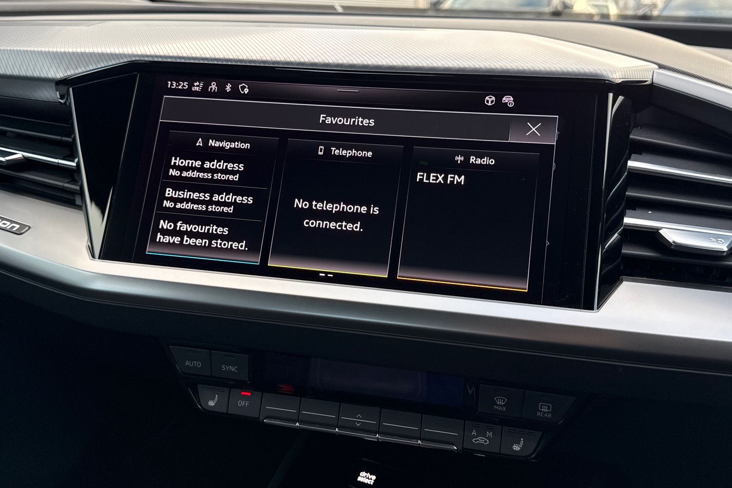 Used Audi Q4 e-tron 2024 for sale - 76916564: Photo 39