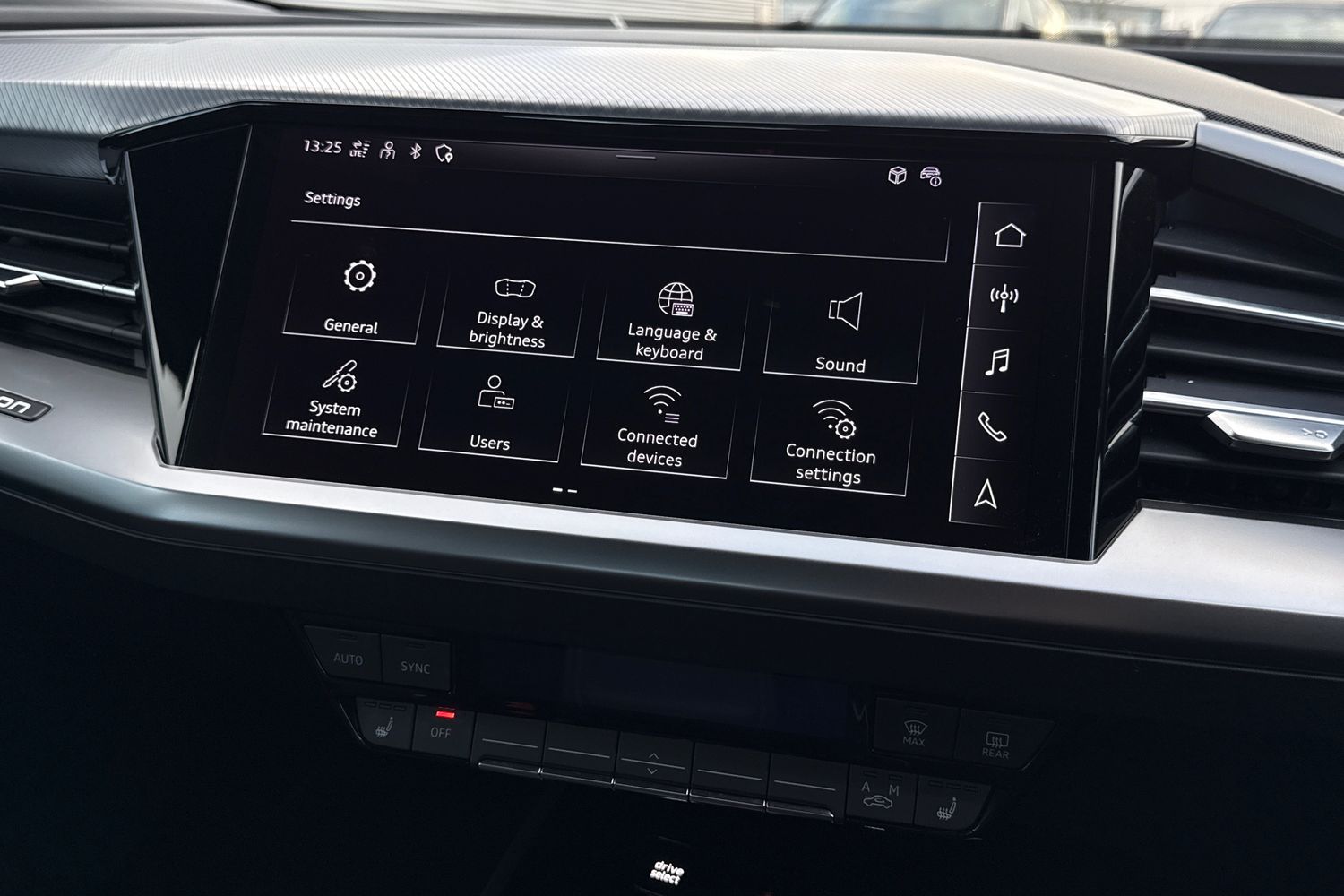 Used Audi Q4 e-tron 2024 for sale - 76916564: Photo 40