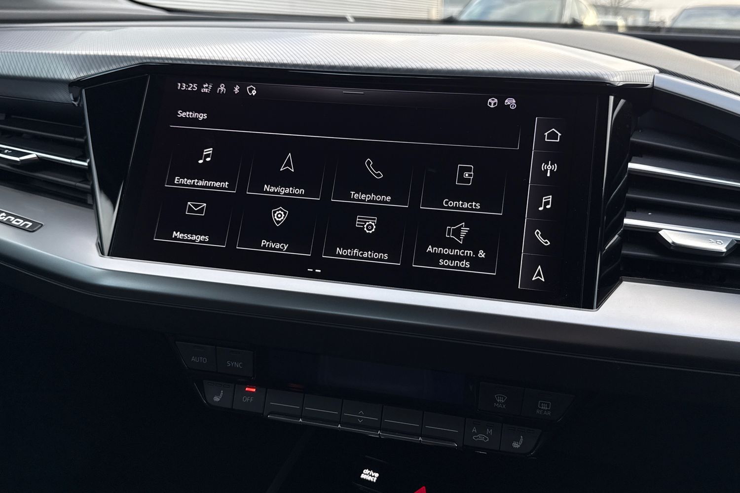 Used Audi Q4 e-tron 2024 for sale - 76916564: Photo 41