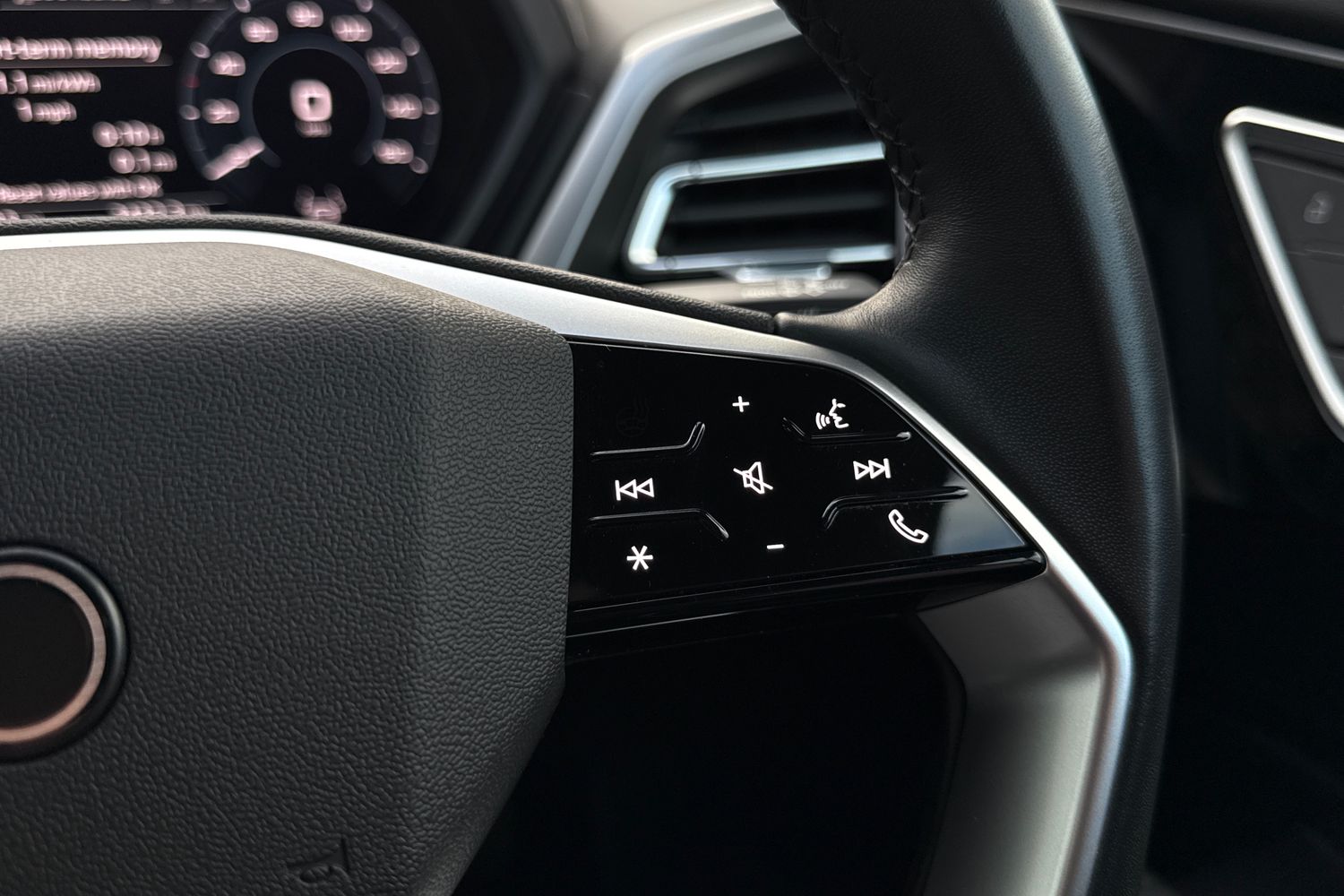 Used Audi Q4 e-tron 2024 for sale - 76916564: Photo 60