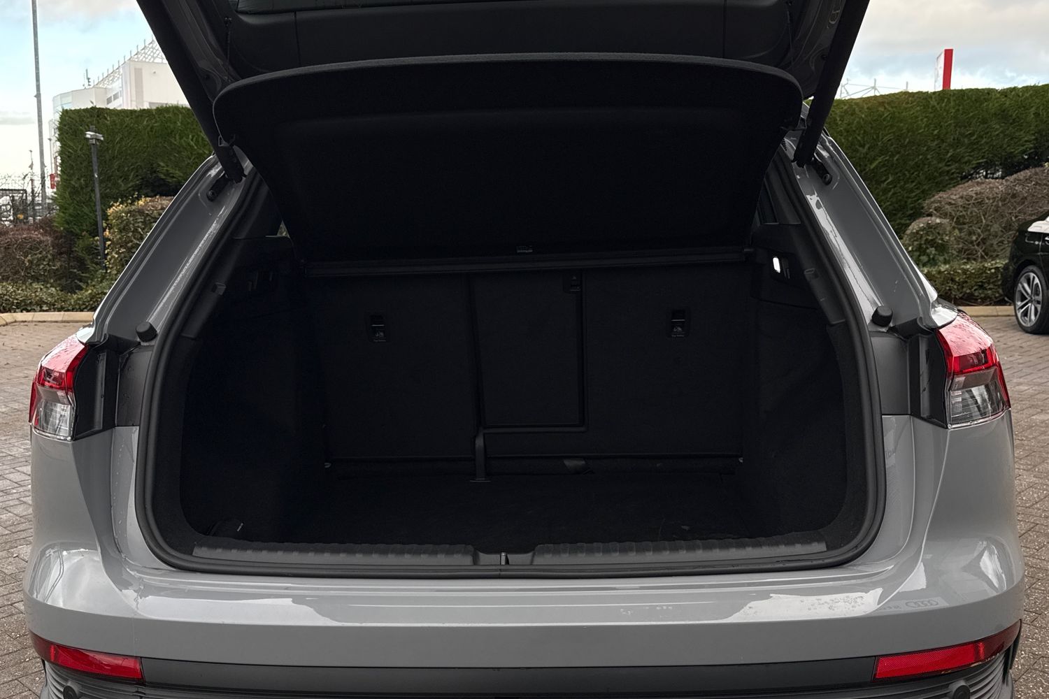 Used Audi Q4 e-tron 2024 for sale - 76916564: Photo 7