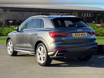 Used Audi Q3 2025 for sale - 76949621: Photo