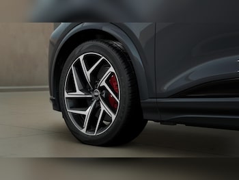 Used Audi Q6 e-tron 2026 for sale - 77879079: Photo