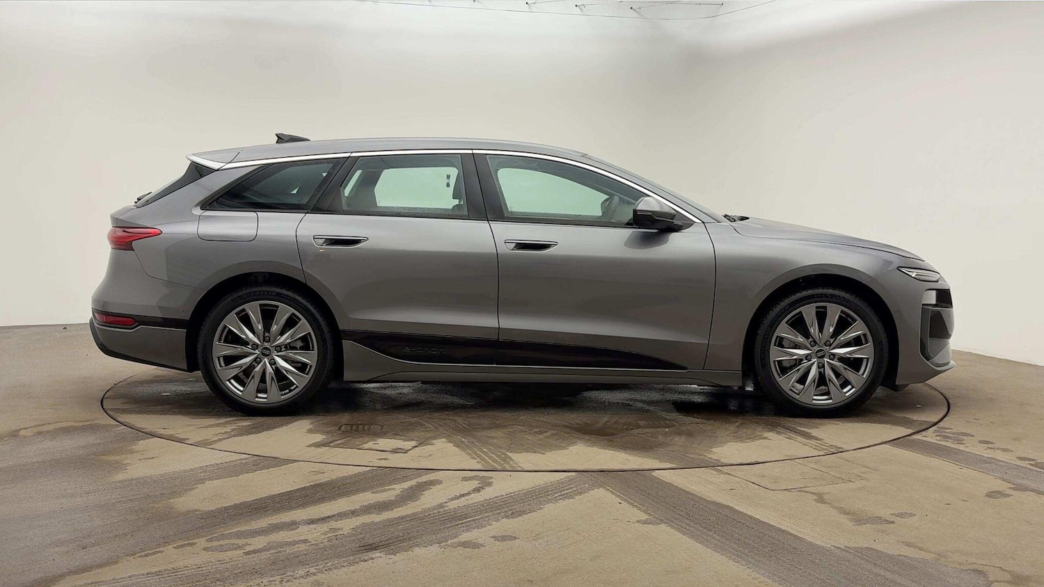 Used Audi A6 e-tron Avant 2025 for sale - 77152462: Photo 4