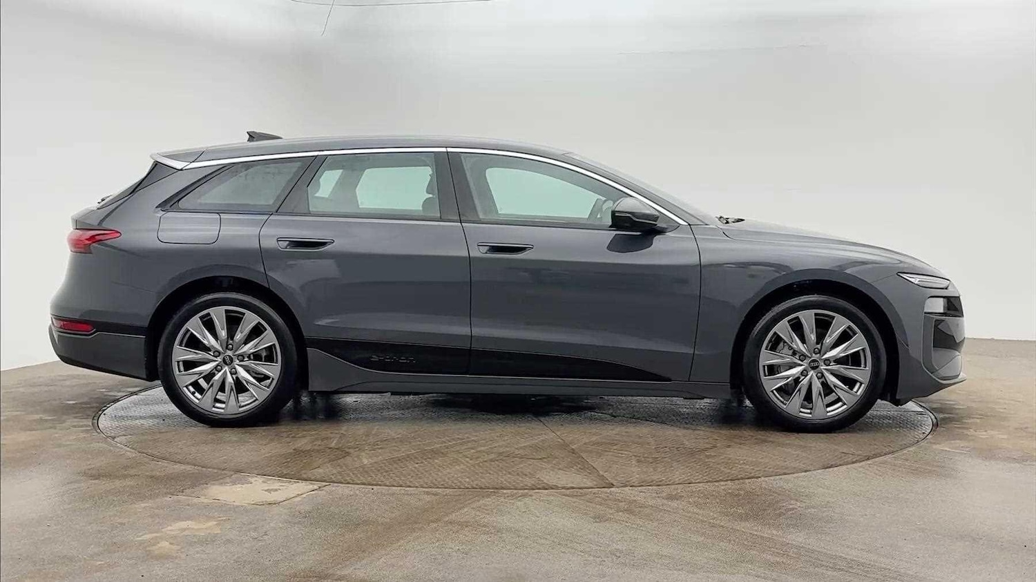 Used Audi A6 e-tron Avant 2025 for sale - 78218312: Photo 4