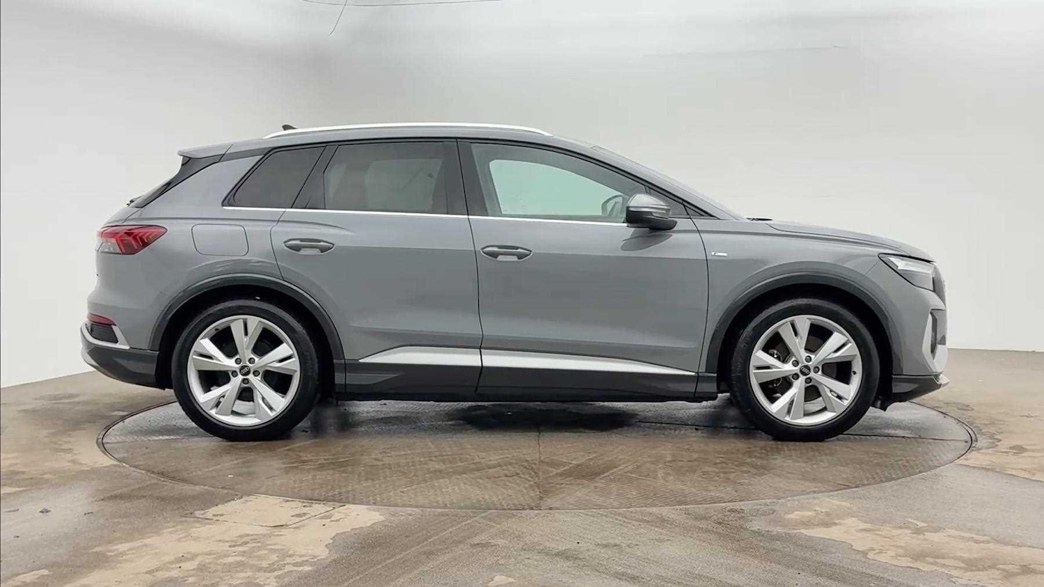 Used Audi Q4 e-tron 2021 for sale - 77692264: Photo 4