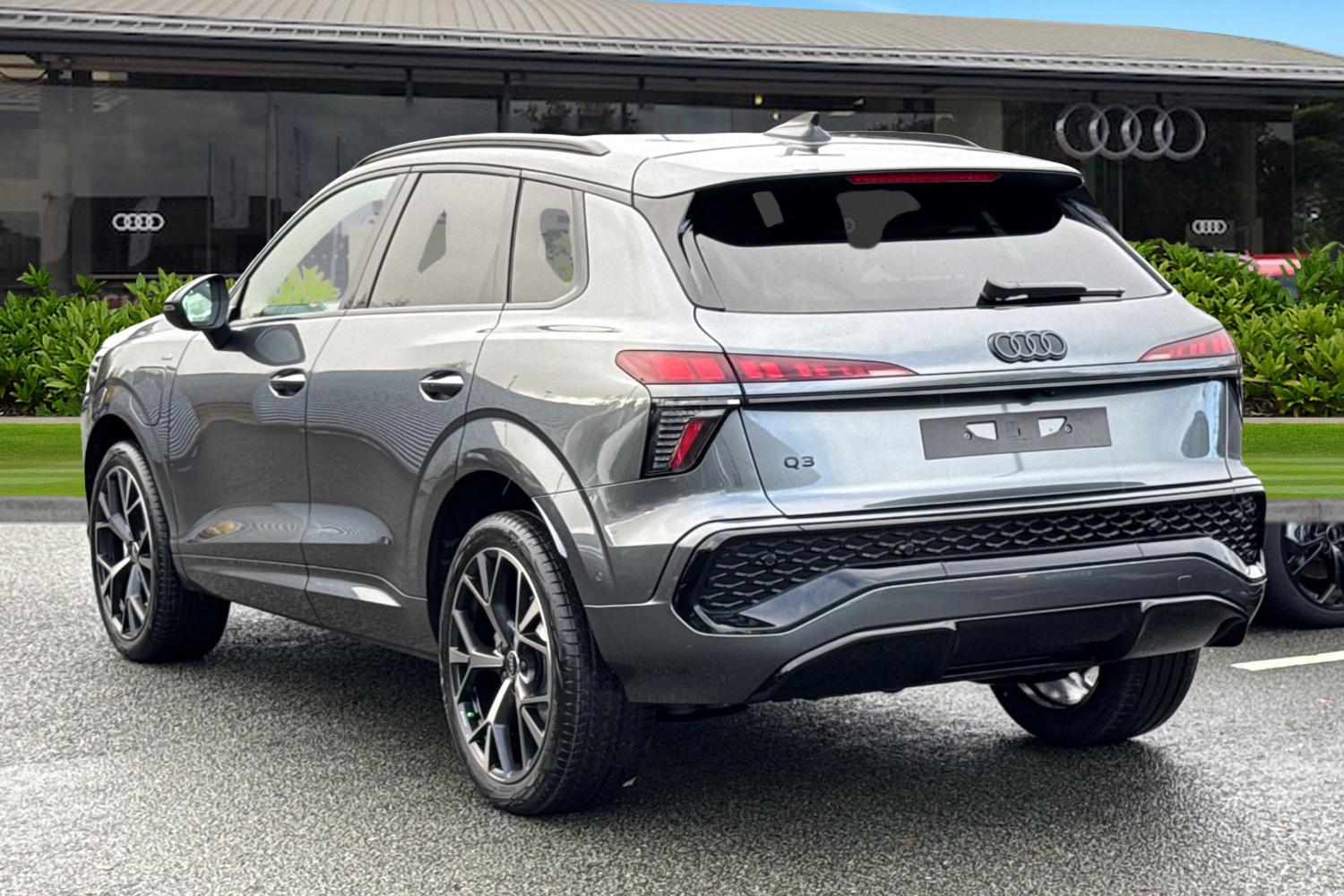 Used Audi Q3 2025 for sale - 76274713: Photo 2