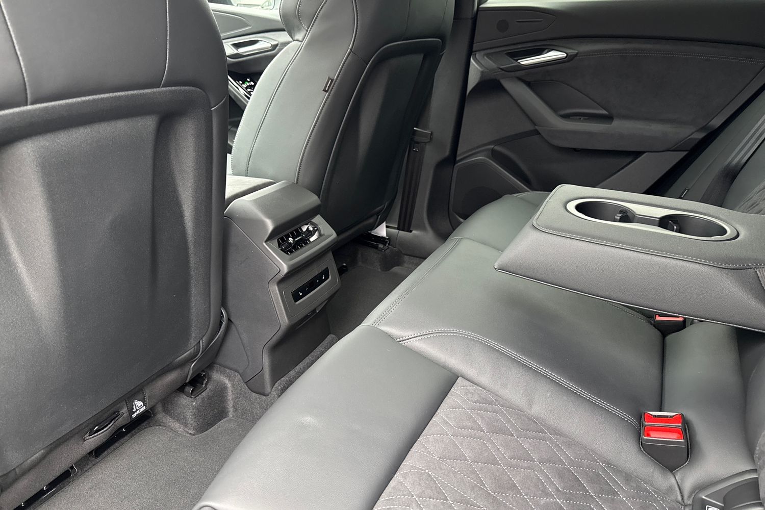 Used Audi Q6 e-tron 2026 for sale - 77382644: Photo 47