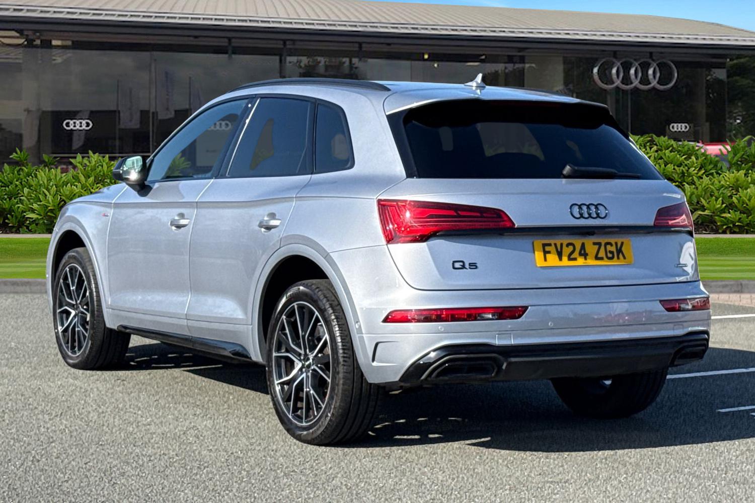 Used Audi Q5 2024 for sale - 77758460: Photo 2