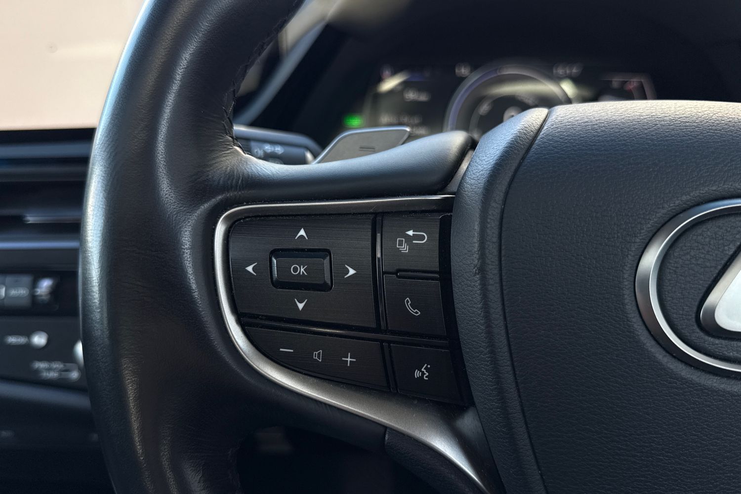 Used Lexus ES 2023 for sale - 77929045: Photo 45