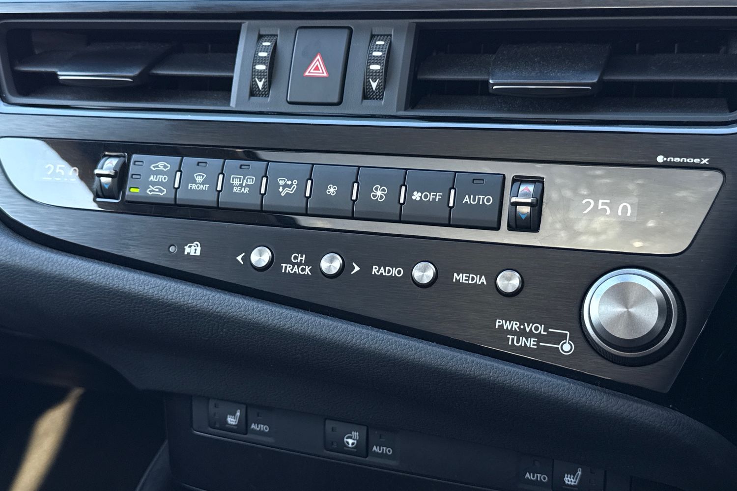 Used Lexus ES 2023 for sale - 77929045: Photo 48