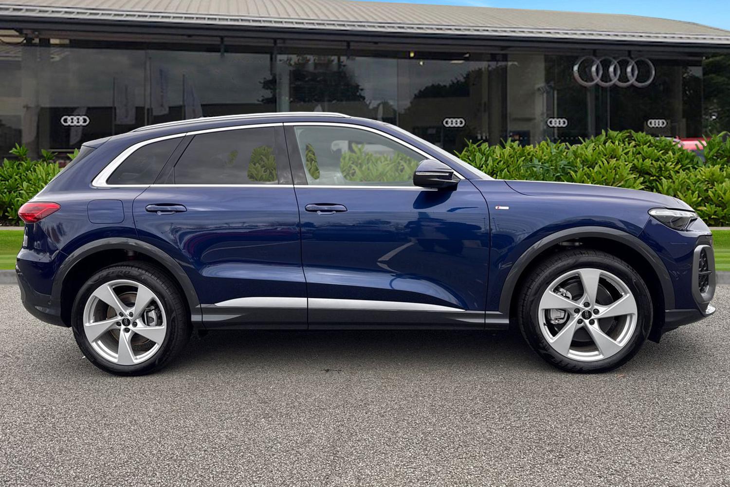 Used Audi Q5 2025 for sale - 76351926: Photo 3