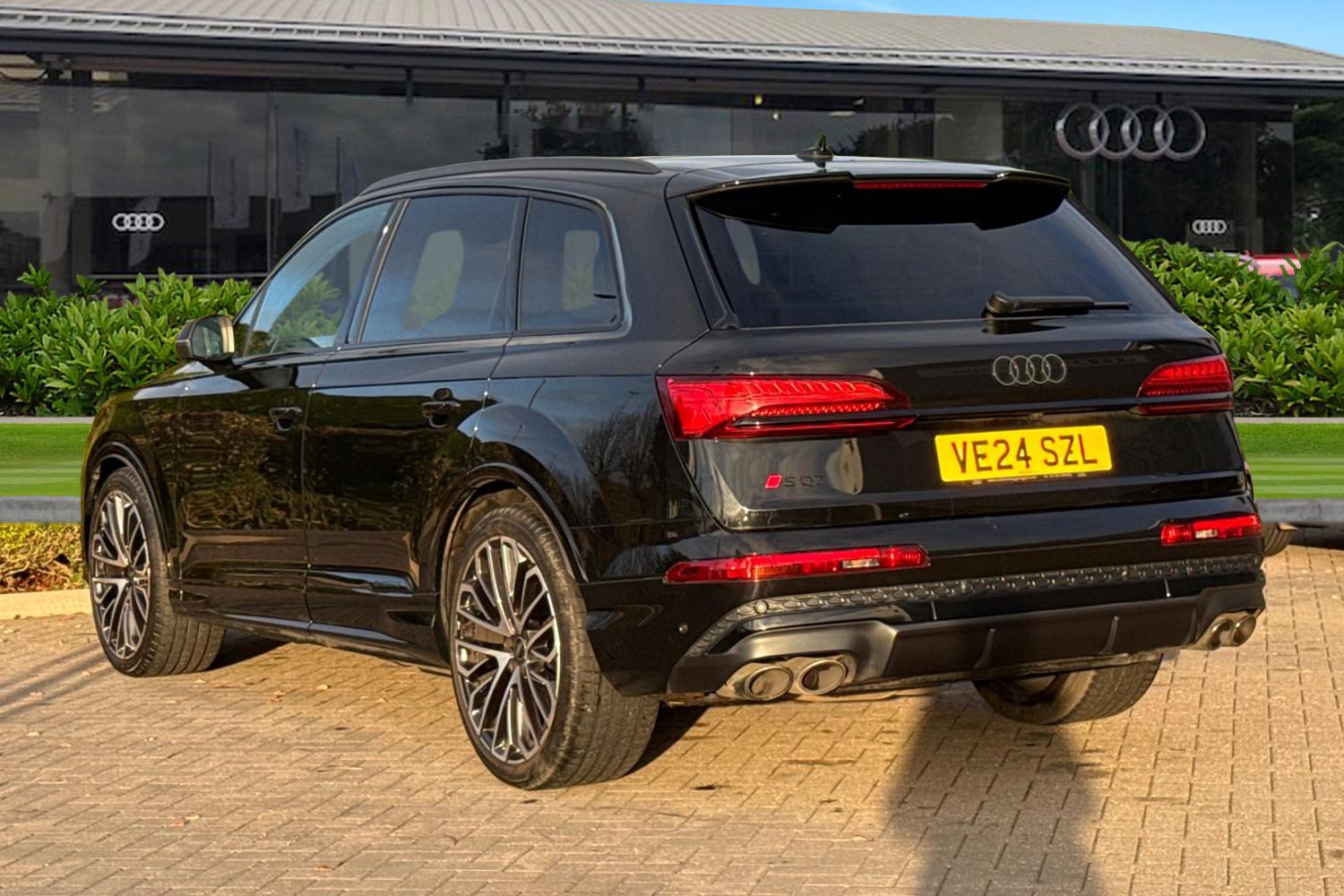 Used Audi SQ7 2024 for sale - 76805354: Photo 2