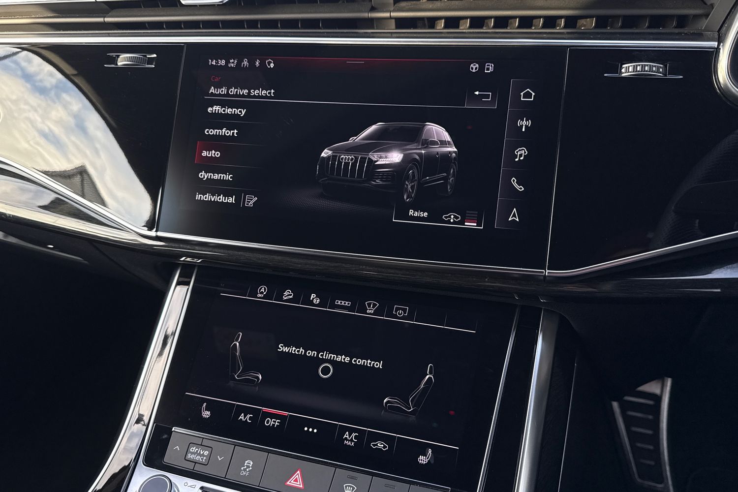 Used Audi SQ7 2024 for sale - 76805354: Photo 31