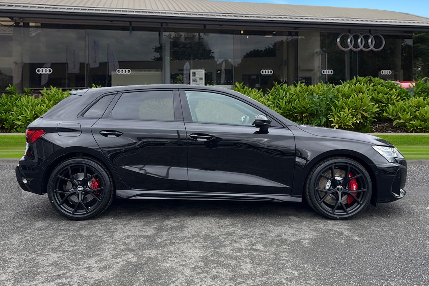 Used Audi RS3 2025 for sale - 76177350: Photo 3