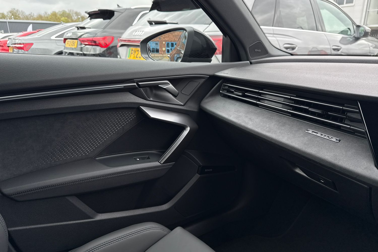 Used Audi RS3 2025 for sale - 76177350: Photo 30