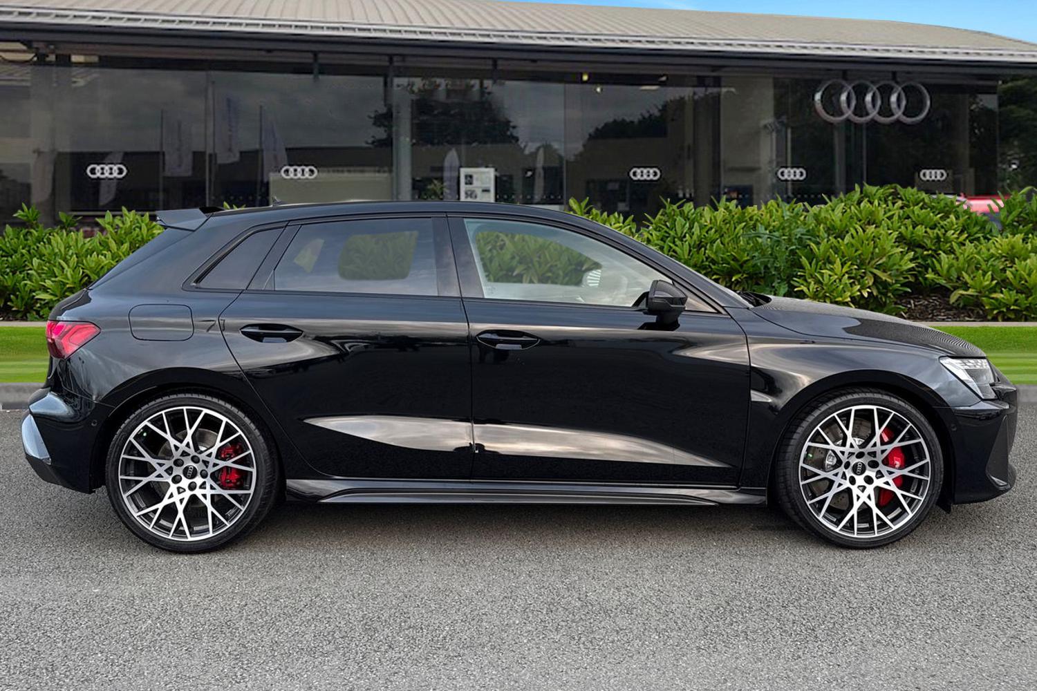 Used Audi RS3 2025 for sale - 76445548: Photo 3