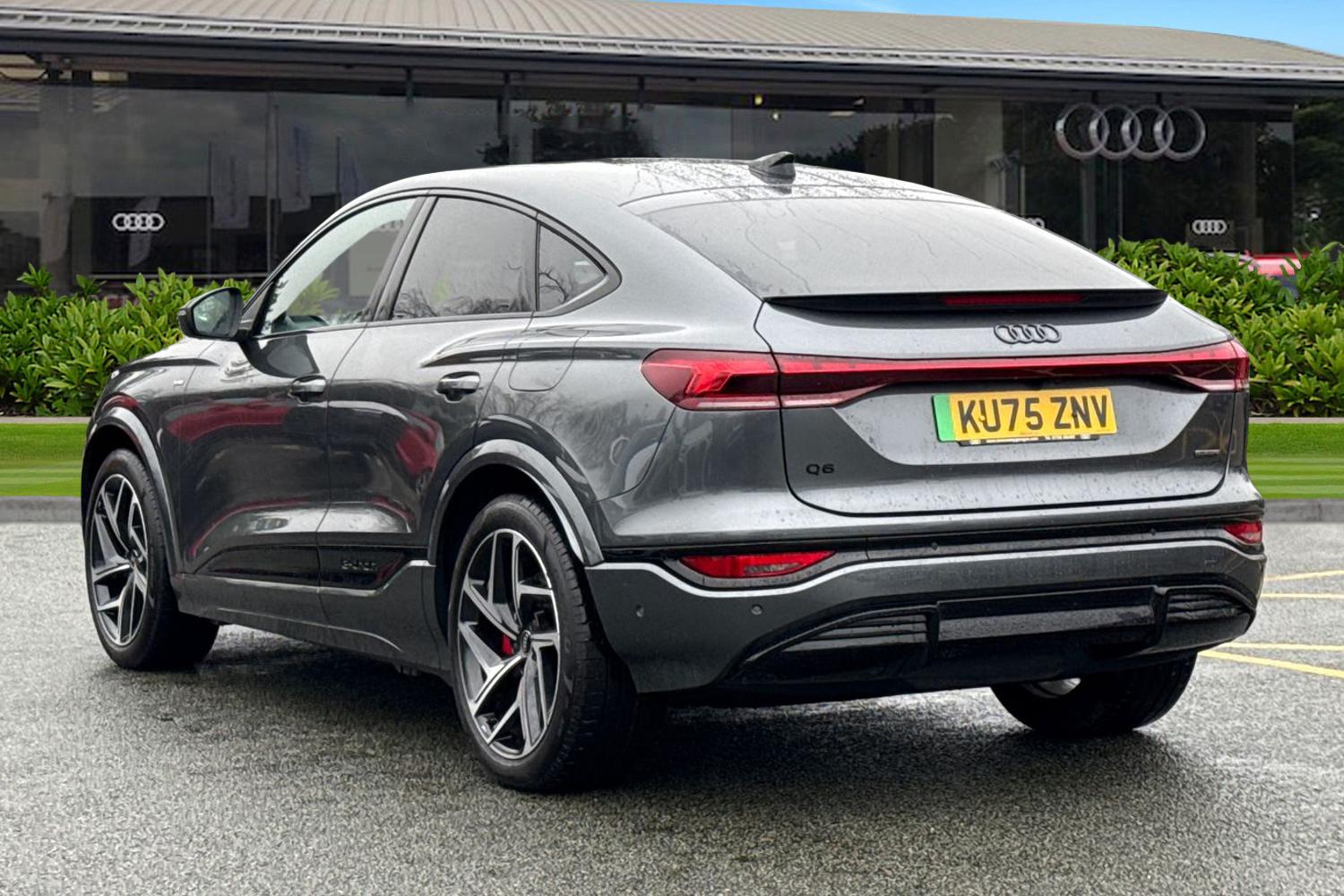 Used Audi Q6 e-tron 2025 for sale - 77302915: Photo 2