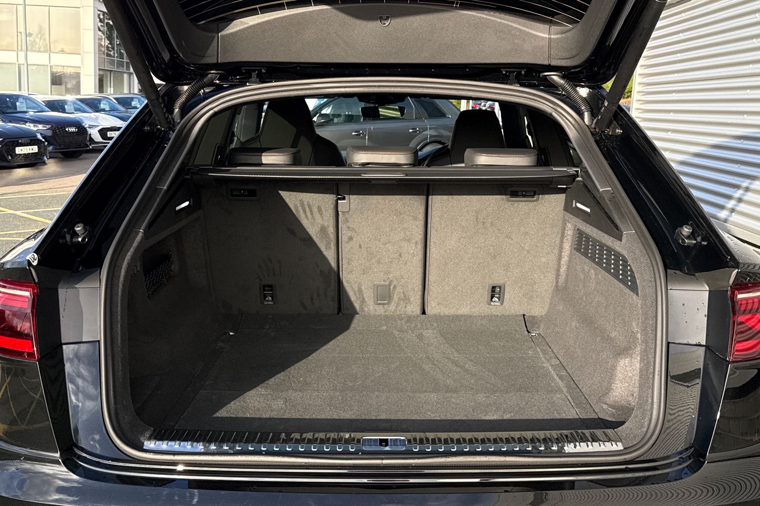 Used Audi RS Q8 2026 for sale - 77348276: Photo 6