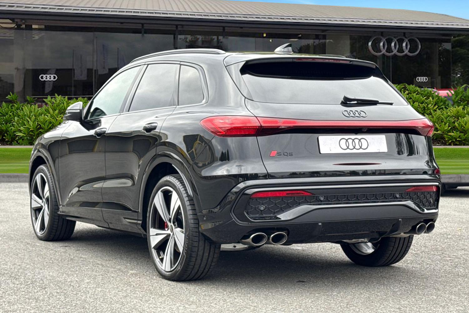 Used Audi SQ5 2025 for sale - 76128397: Photo 2