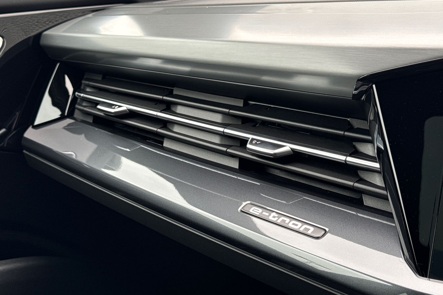 Used Audi Q4 e-tron 2026 for sale - 77849414: Photo 54