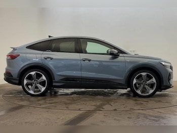 Used Audi Q4 e-tron 2024 for sale - 76171261: Photo 4